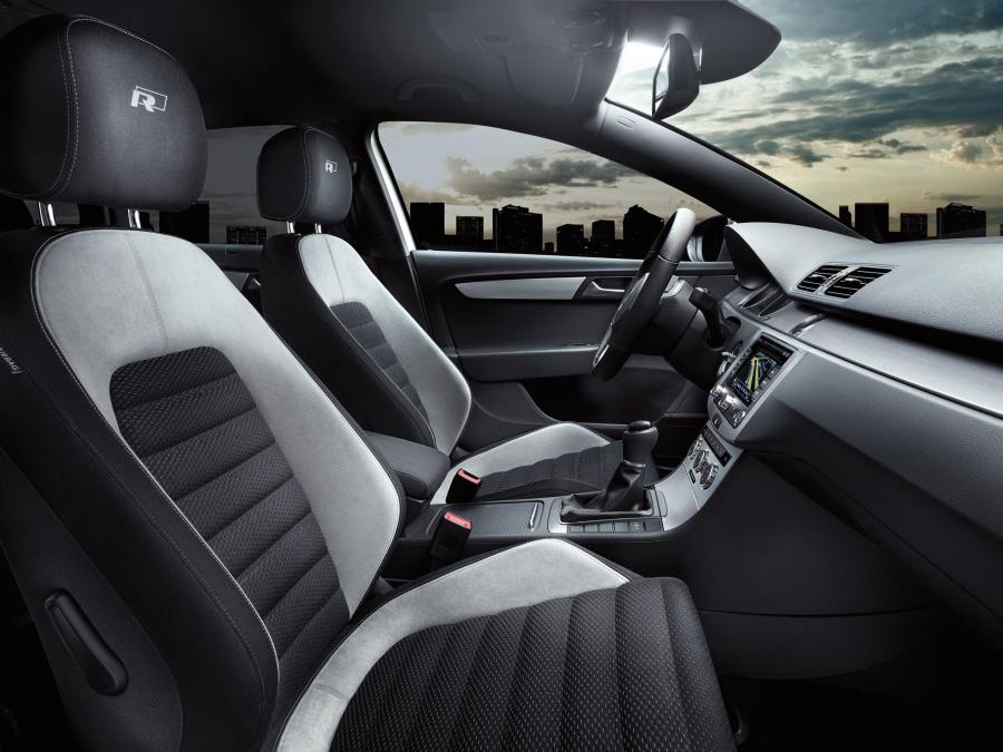  Volkswagen Passat R-Line 2012 года  (фото 6 из 6)